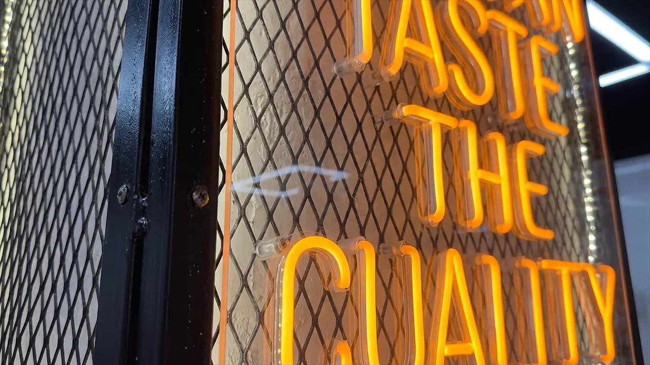 Neon Tabela - On Off Tabela